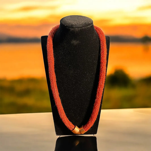 Collar de Cobre Tejido Simona Rojo Triaura